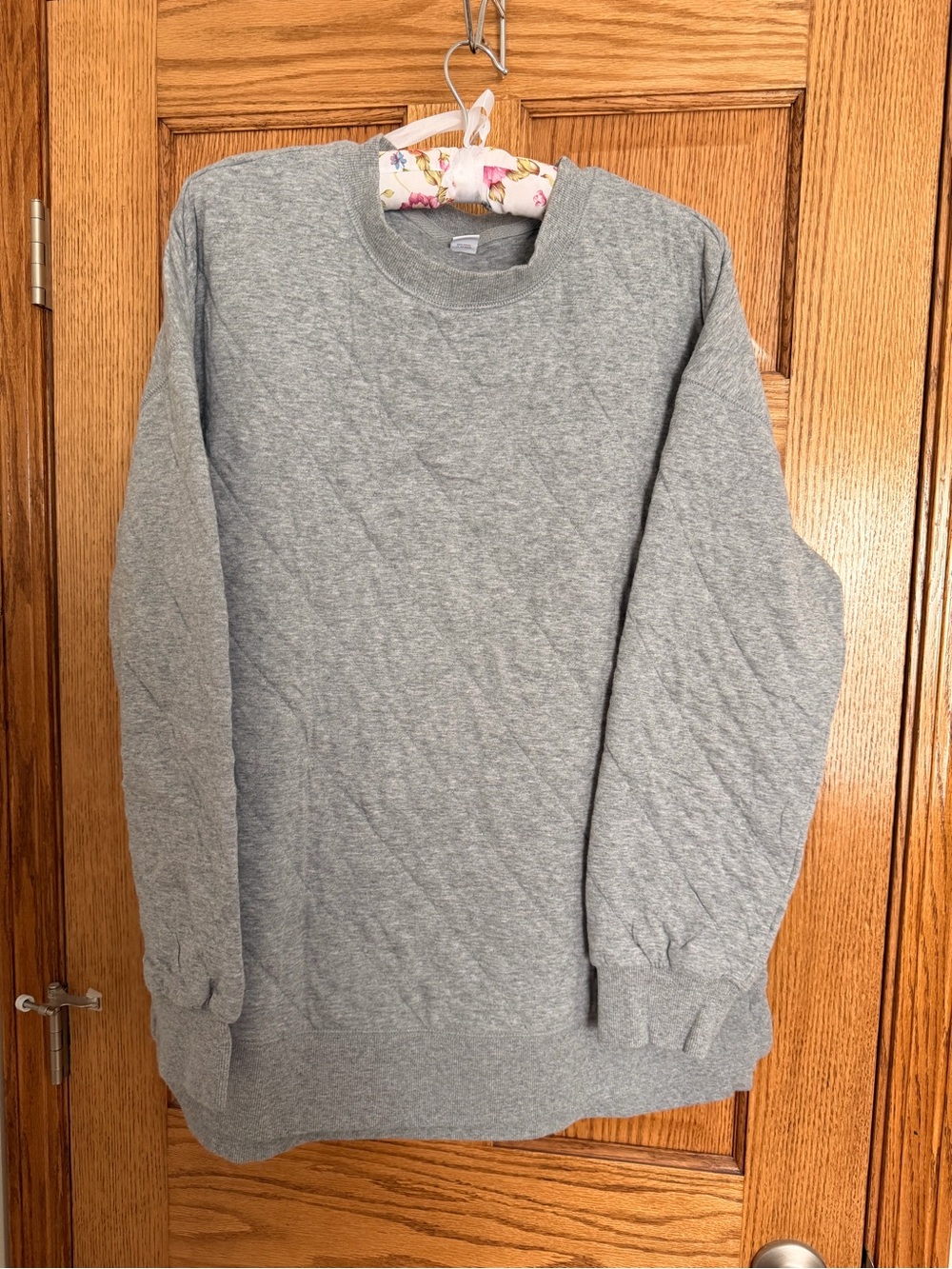 Old navy Women Quilted Crewneck Sweater - Gray
